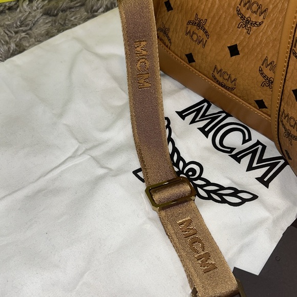 MCM backpack (BNWT)UNISEX HOST PICK - Picture 6 of 12